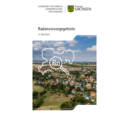 Cover der Publikation Radonvorsorgegebiete in Sachsen - Dargestellt ist eine Luftaufnahme einer Gemeindeüberlagert durch eine stilisierte Karte Sachsens mit einem Hinweis auf das Elementarzeichen Rn